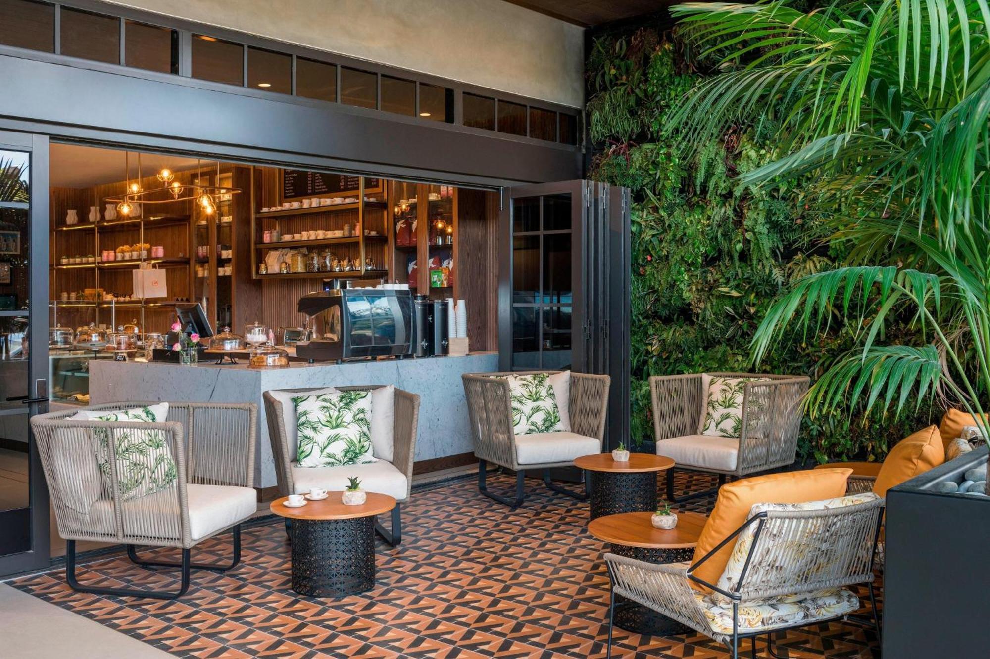 The Dalmar, Fort Lauderdale, A Tribute Portfolio Hotel Exterior photo
